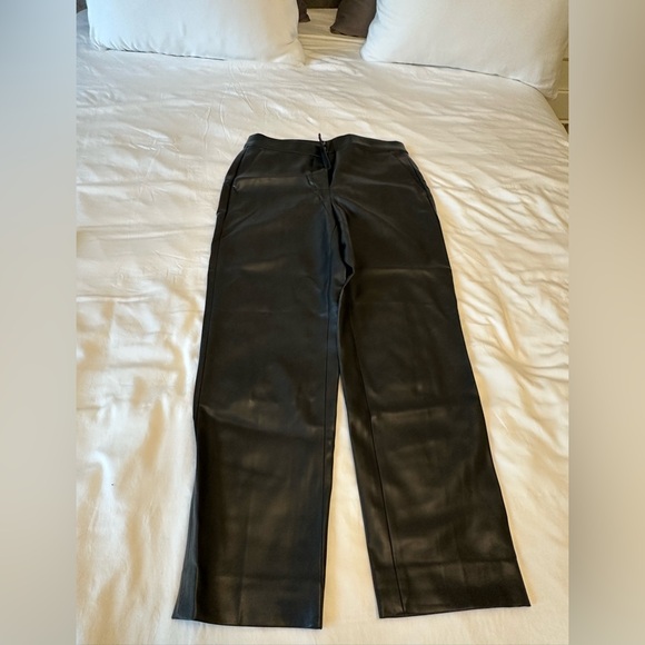 J. Crew Size 6 Black Faux Leather Trousers NWOT - Picture 4 of 4